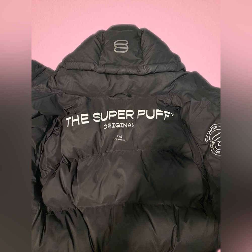 Black winter puffer - Aritzia Superpuff
